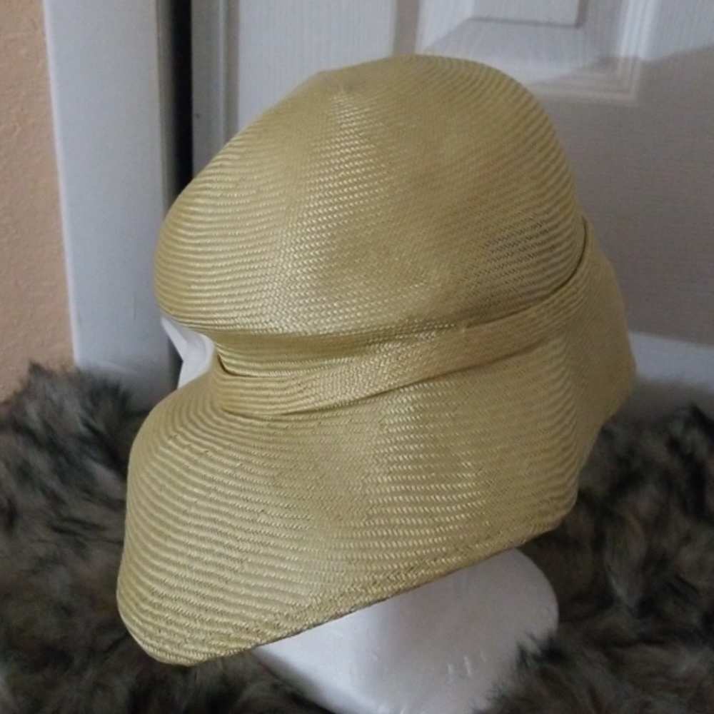 Hat - Picture 4 of 4